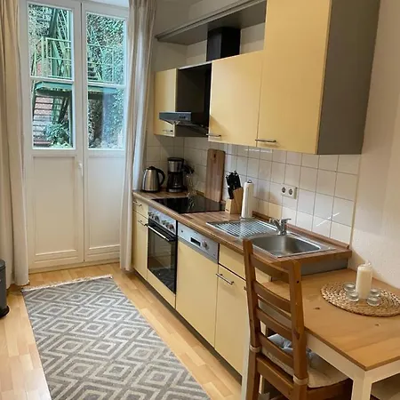 Direkt An Der Schelfkirche Apartment *