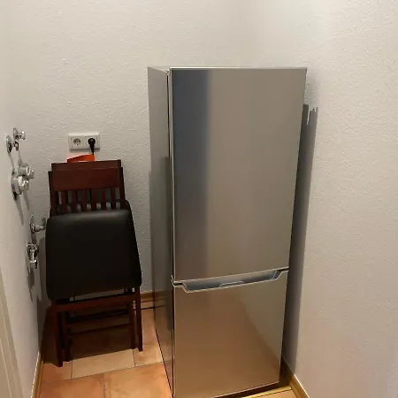 Direkt An Der Schelfkirche